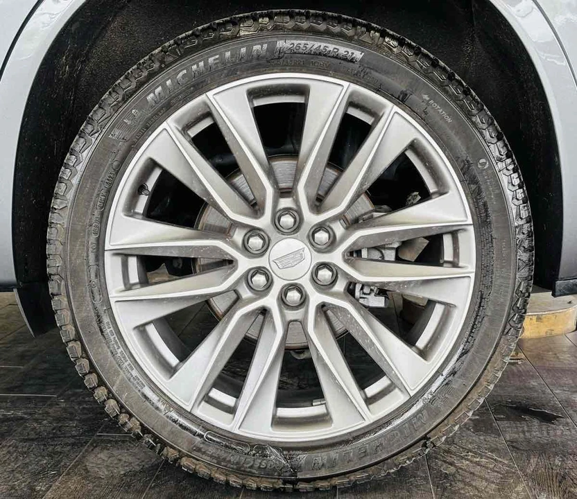 2021 Cadillac XT6 - Image 27 of 31