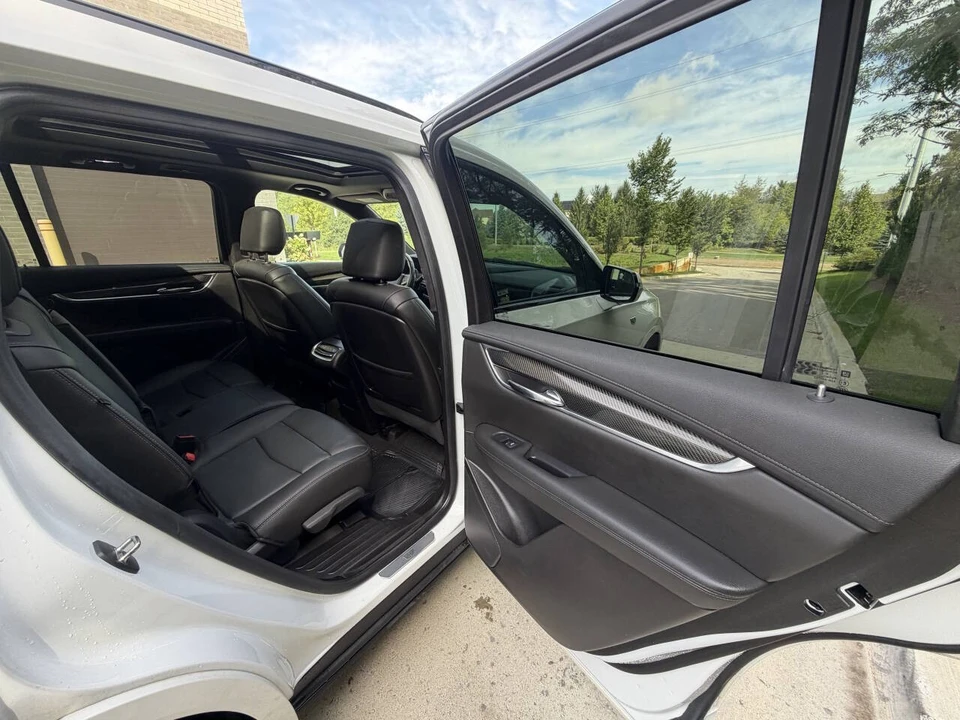 2021 Cadillac XT6 - Image 16 of 25