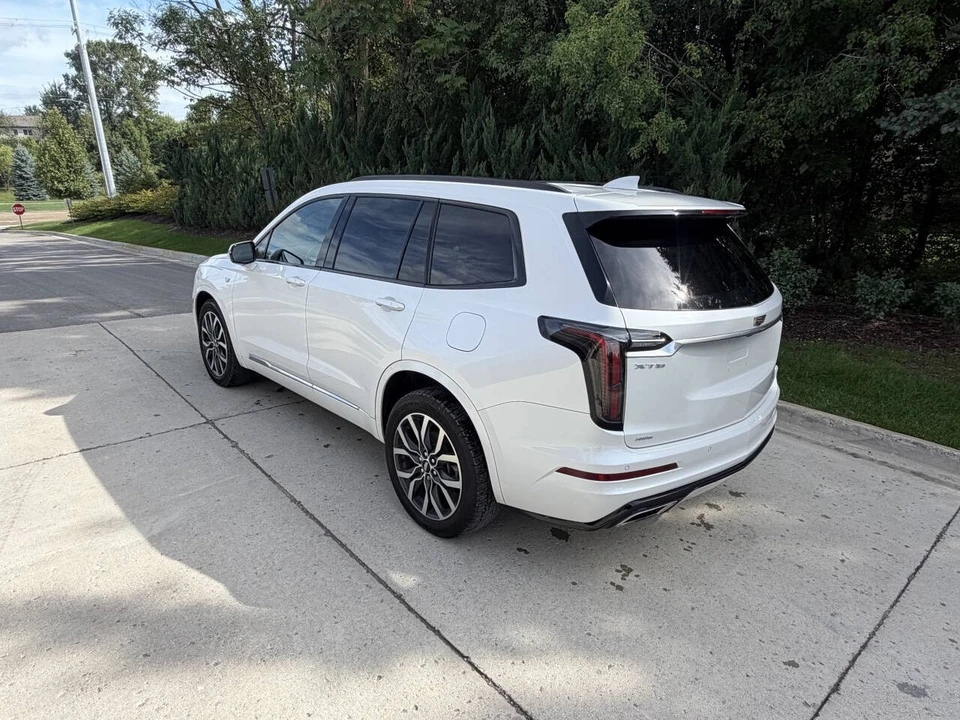 2021 Cadillac XT6 - Image 10 of 25