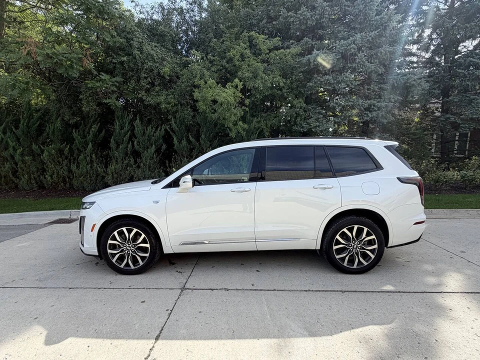 2021 Cadillac XT6 - Image 11 of 25