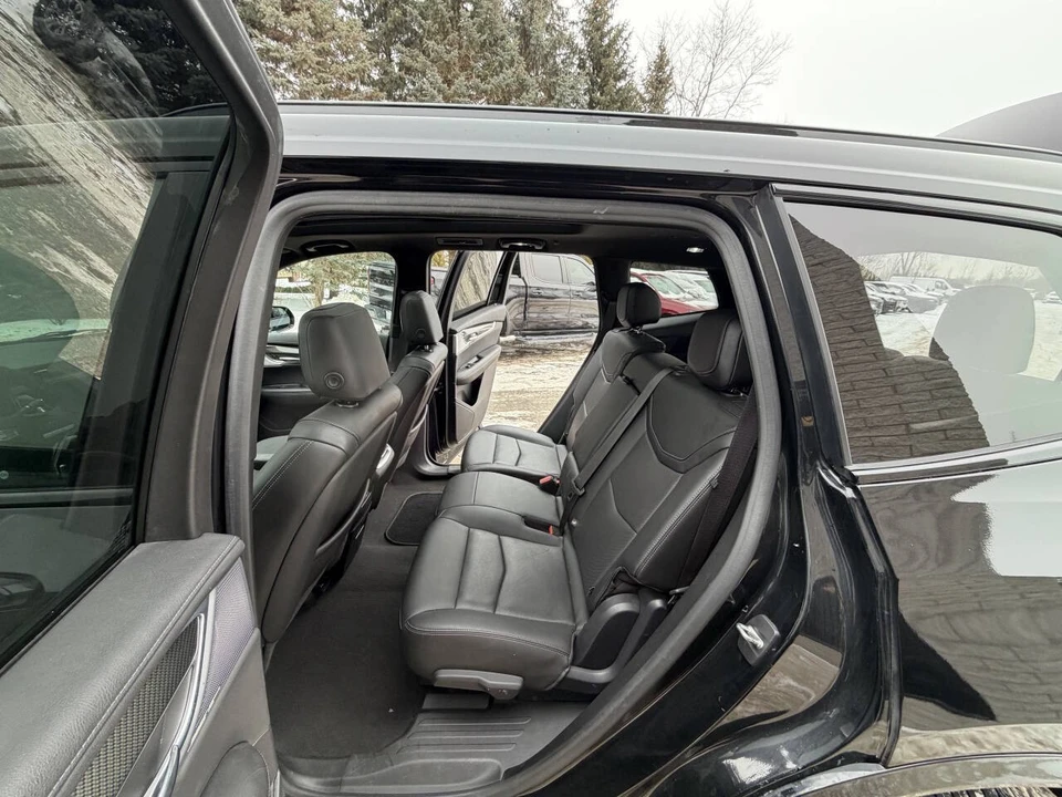 2021 Cadillac XT6 - Image 15 of 21