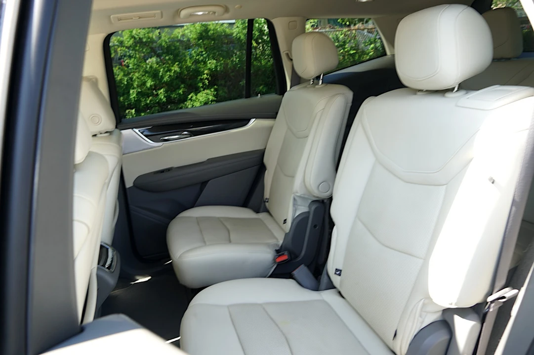 2021 Cadillac XT6 - Image 21 of 31