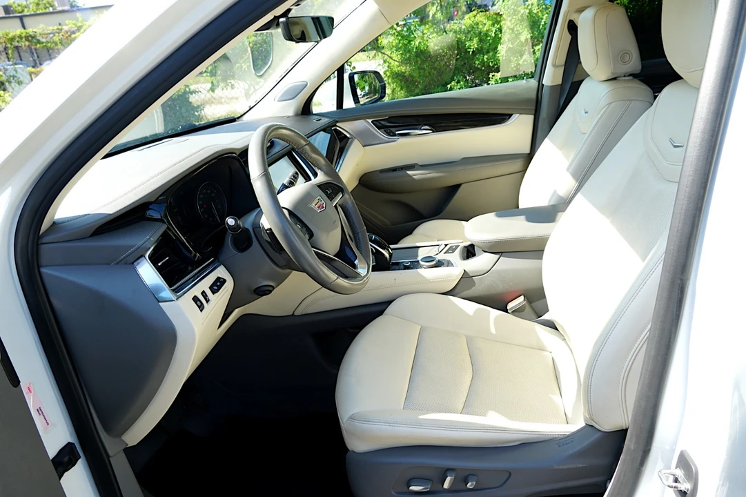 2021 Cadillac XT6 - Image 18 of 31