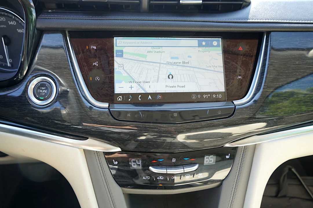 2021 Cadillac XT6 - Image 26 of 31