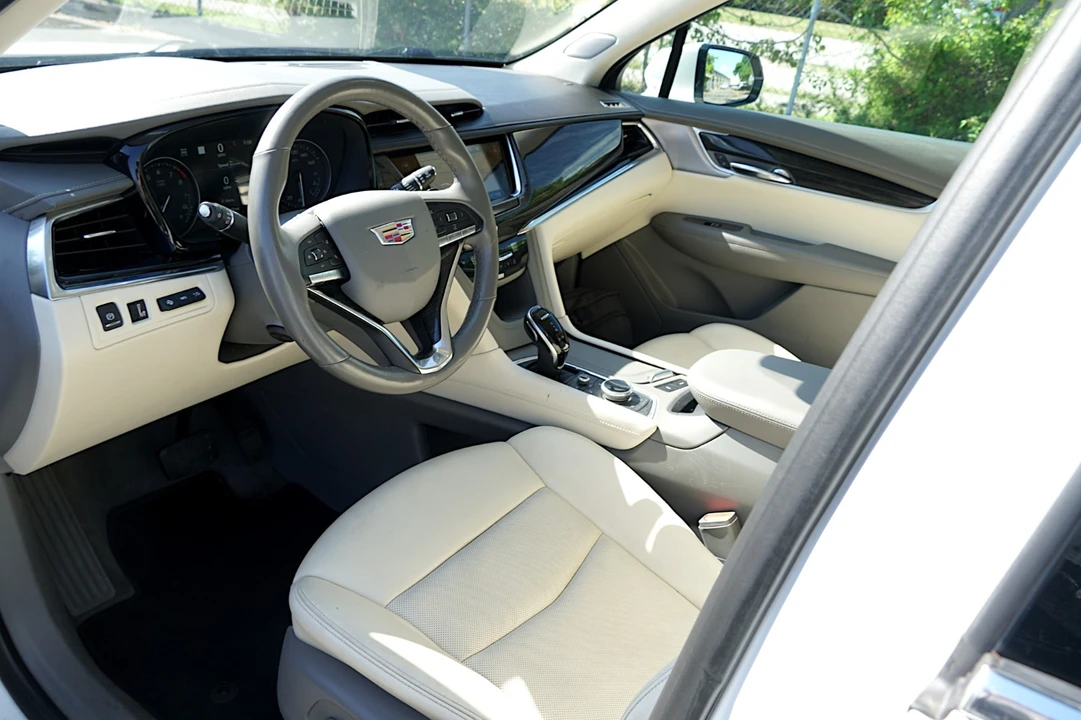 2021 Cadillac XT6 - Image 17 of 31