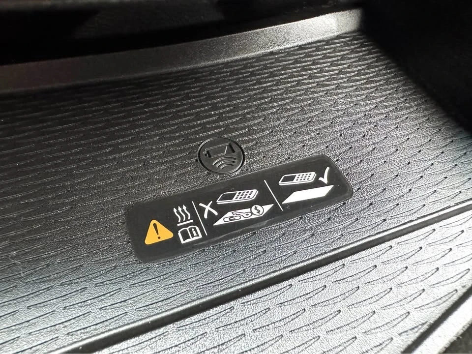 2021 Cadillac CT4-V - Image 17 of 18