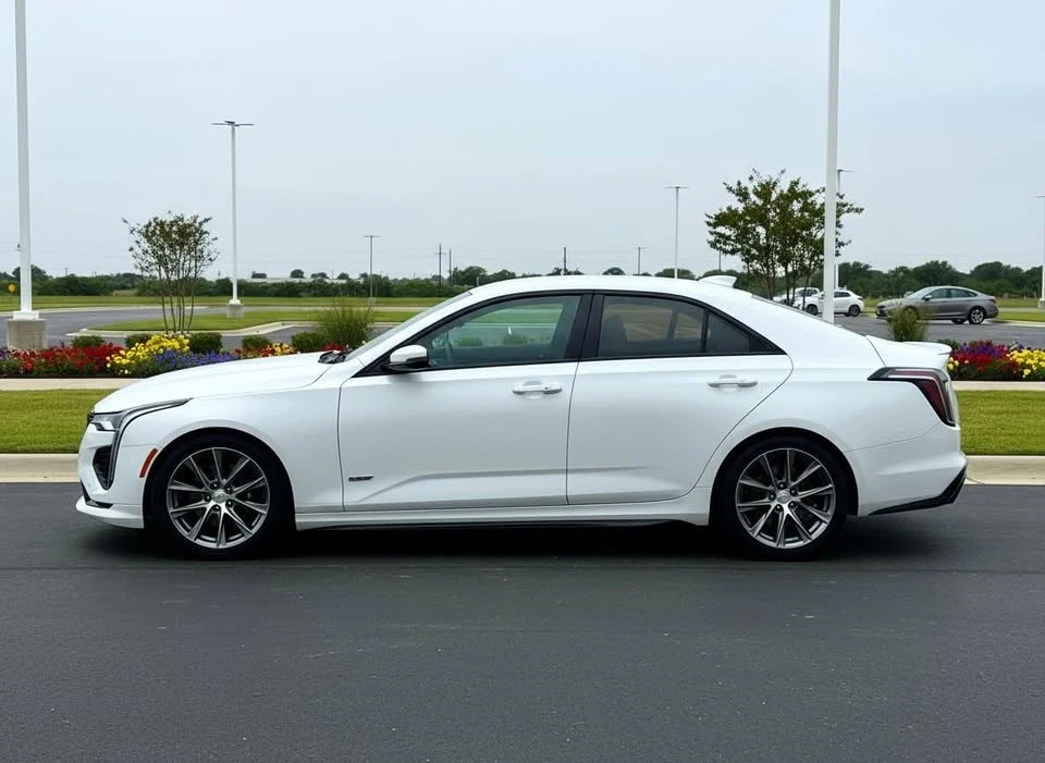 2021 Cadillac CT4-V - Image 2 of 18