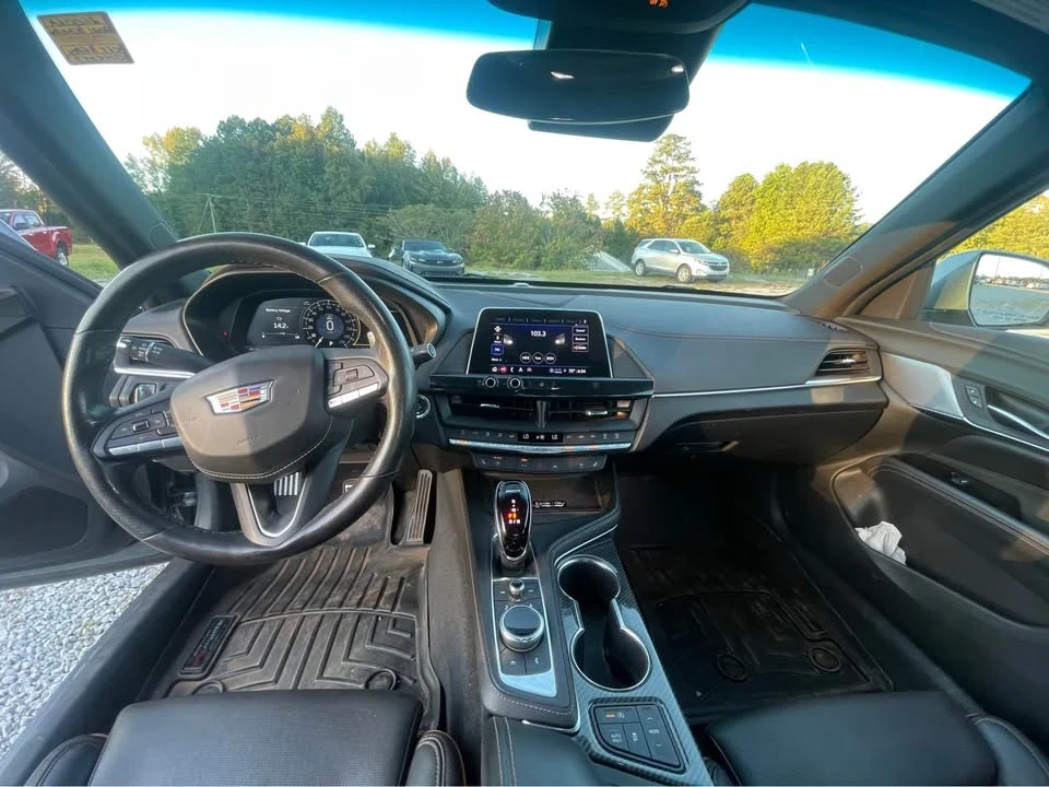 2021 Cadillac CT4-V - Image 11 of 15
