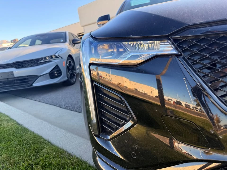2021 Cadillac CT4-V - Image 2 of 11