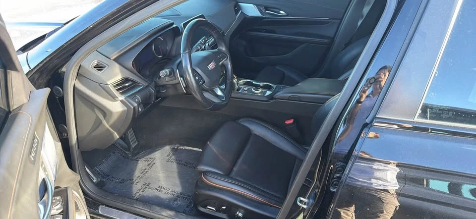 2021 Cadillac CT4-V - Image 8 of 14