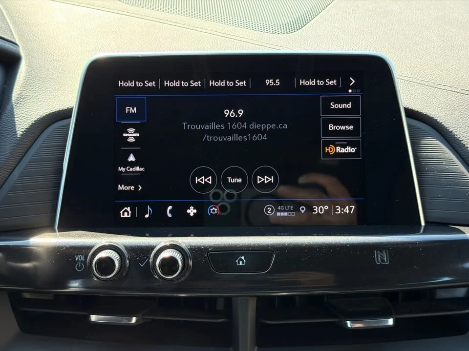 2021 Cadillac CT4 - Image 16 of 19
