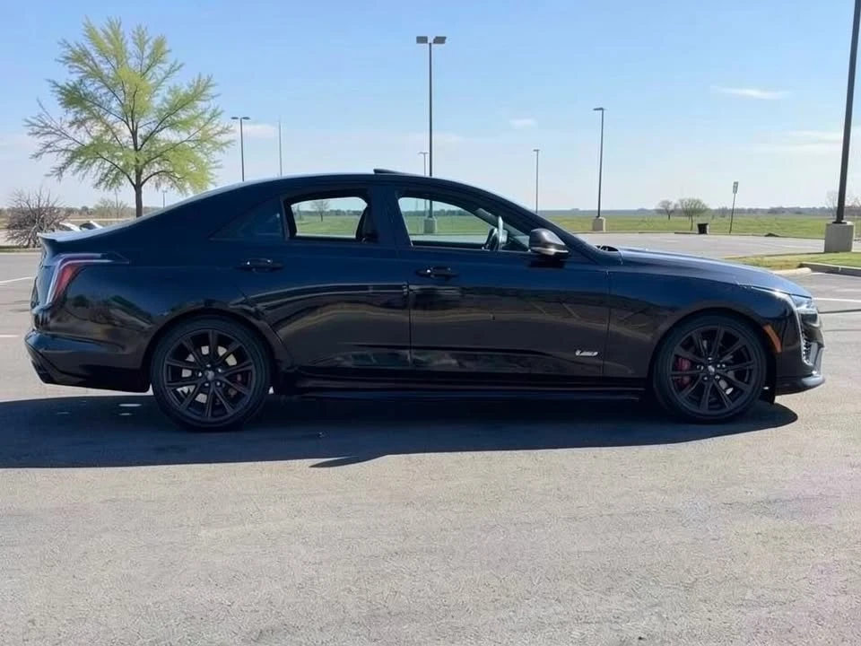 2021 Cadillac CT4-V - Image 6 of 10