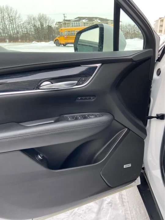 2021 Cadillac CT5 - Image 8 of 10