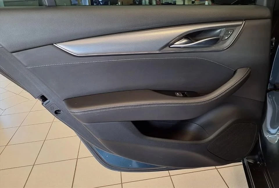 2021 Cadillac CT5 - Image 18 of 20