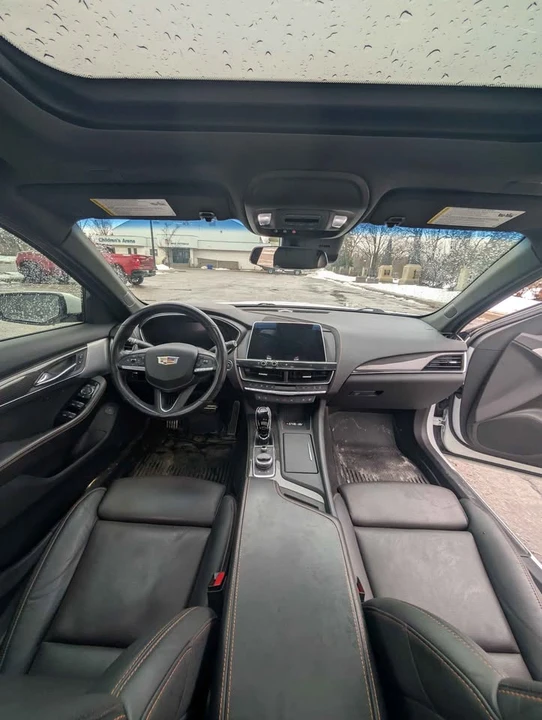 2021 Cadillac CT5 - Image 10 of 13