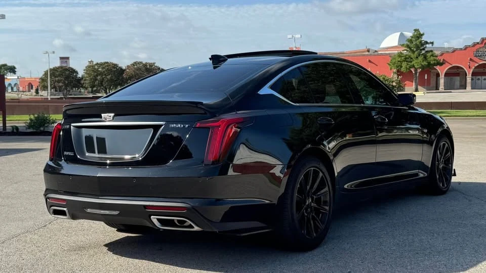 2021 Cadillac CT5 - Image 3 of 8