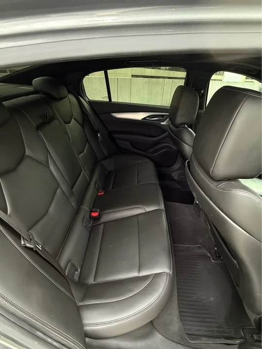 2021 Cadillac CT5 - Image 10 of 17