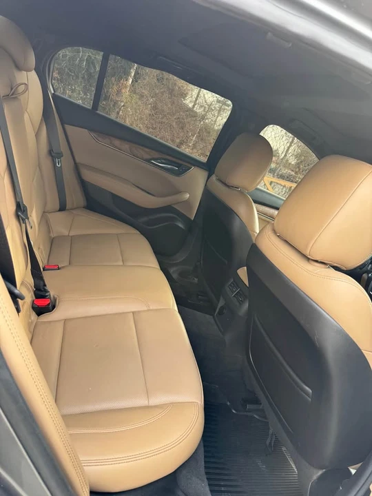2021 Cadillac CT5 - Image 9 of 10