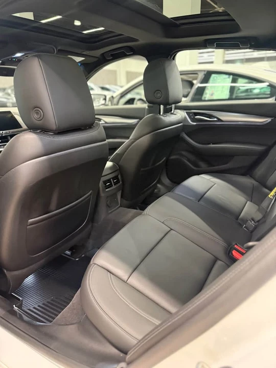 2021 Cadillac CT5 - Image 6 of 8