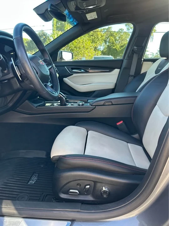 2021 Cadillac CT5 - Image 4 of 9
