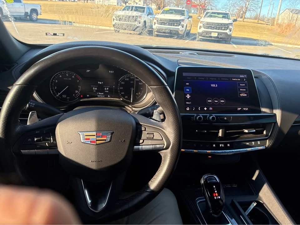 2021 Cadillac CT5 - Image 9 of 13