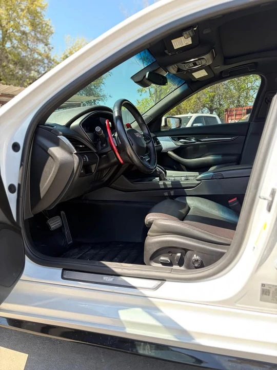 2021 Cadillac CT5 - Image 10 of 12