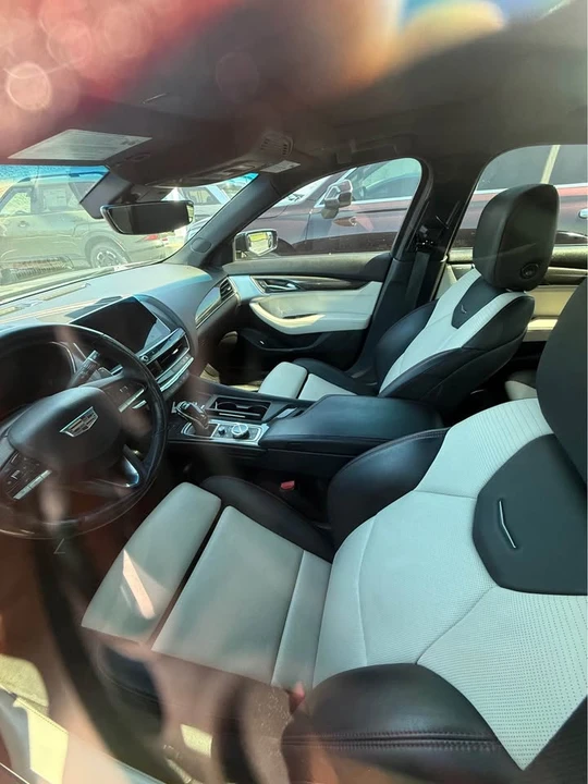 2021 Cadillac CT5 - Image 6 of 7
