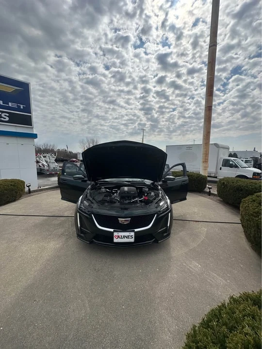 2021 Cadillac CT5 - Image 2 of 10