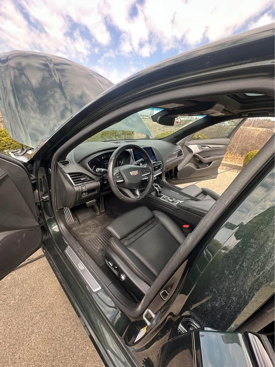 2021 Cadillac CT5 - Image 8 of 10