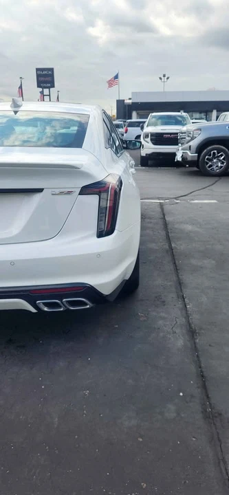 2021 Cadillac CT5-V - Image 4 of 10