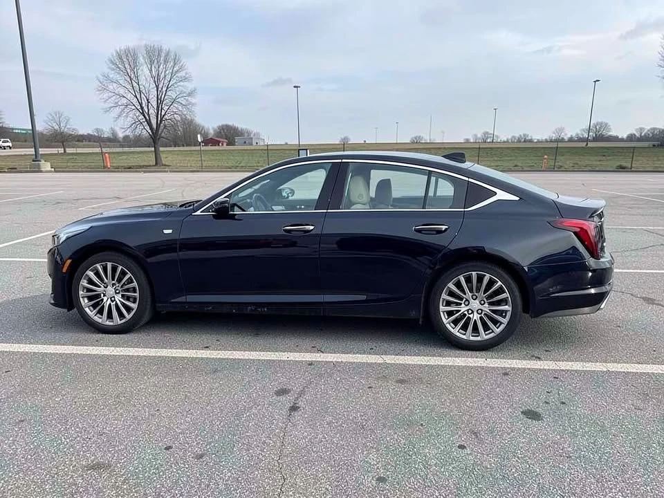 2021 Cadillac CT5 - Image 4 of 12