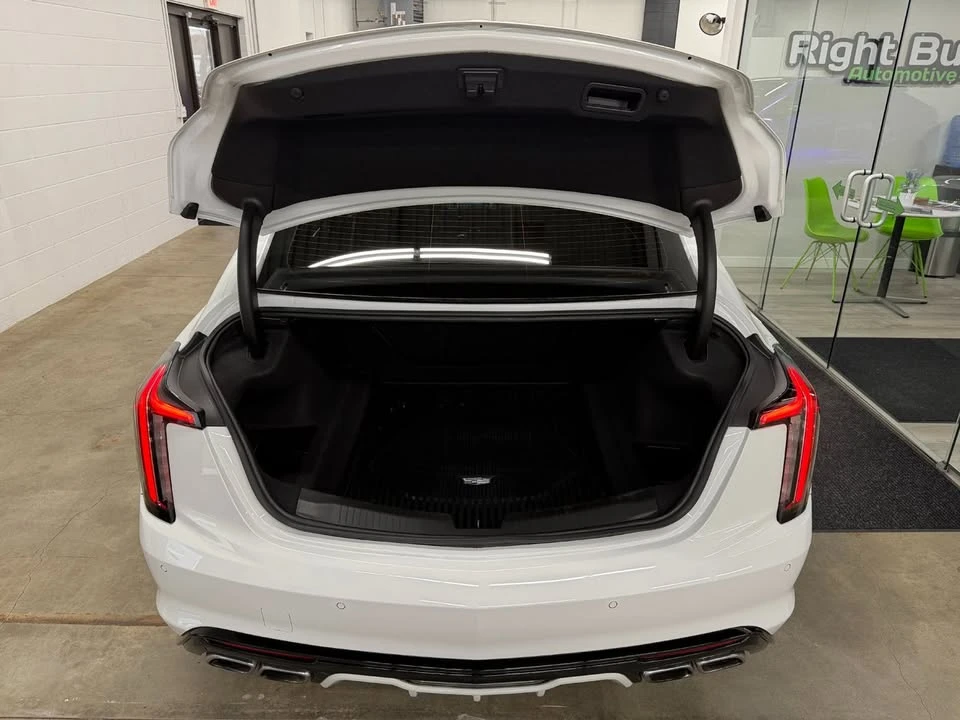 2021 Cadillac CT5-V - Image 13 of 17