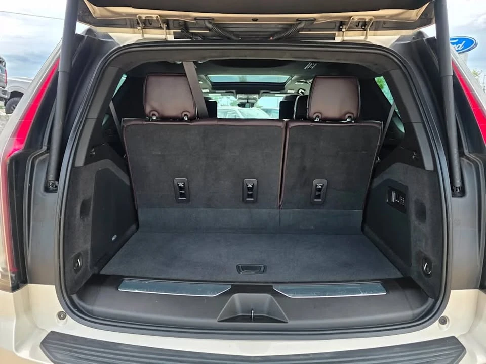 2021 Cadillac Escalade 5th Gen - Image 10 of 20