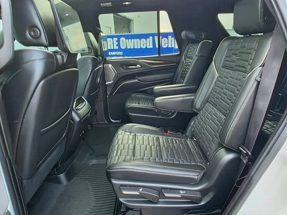 2021 Cadillac Escalade 5th Gen - Image 18 of 20