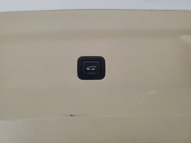 2021 Cadillac Escalade 5th Gen - Image 7 of 19