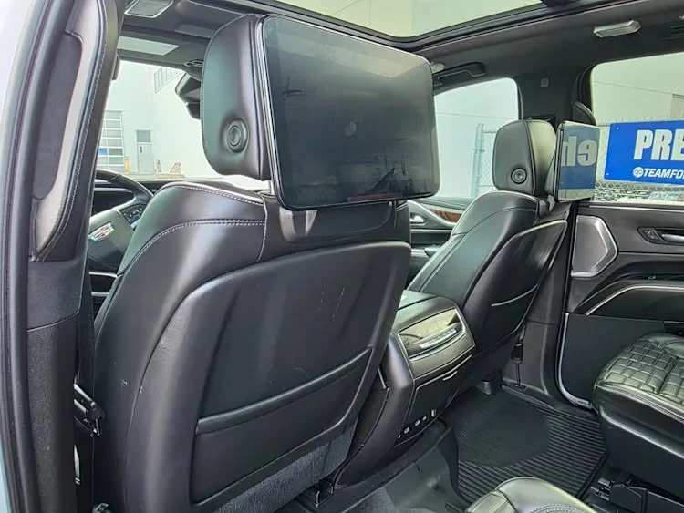 2021 Cadillac Escalade 5th Gen - Image 19 of 20