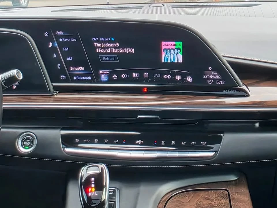 2021 Cadillac Escalade 5th Gen - Image 17 of 20