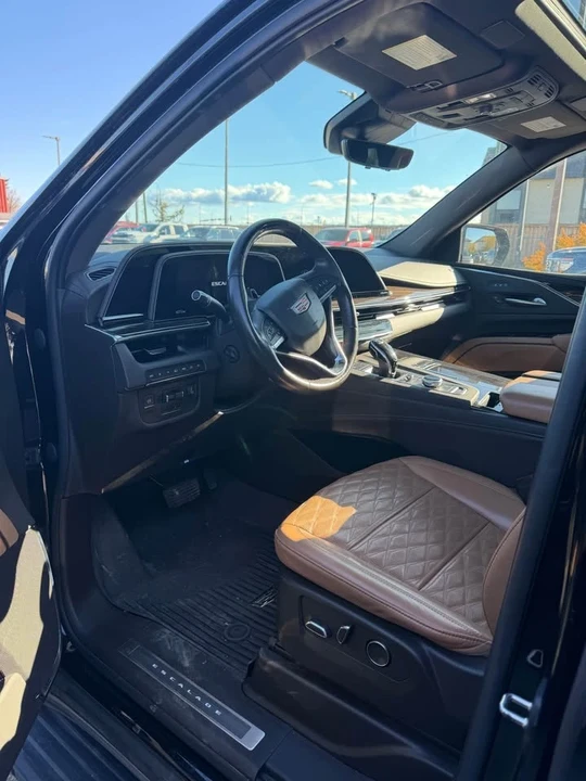 2021 Cadillac Escalade 5th Gen - Image 6 of 7