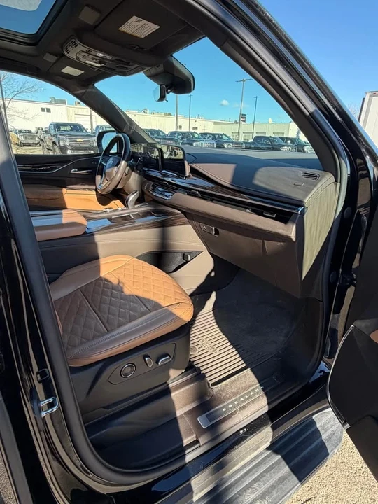 2021 Cadillac Escalade 5th Gen - Image 4 of 7