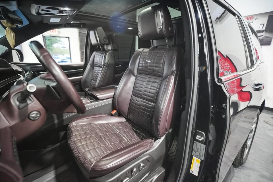 2021 Cadillac Escalade 5th Gen - Image 19 of 20