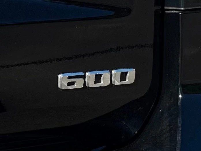 2021 Cadillac Escalade 5th Gen - Image 14 of 19