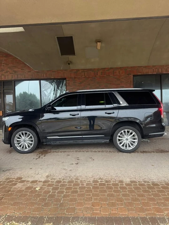 2021 Cadillac Escalade 5th Gen - Image 3 of 11