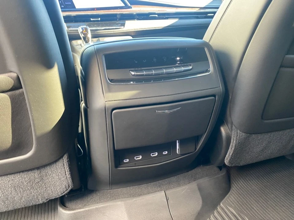 2021 Cadillac Escalade 5th Gen - Image 8 of 15