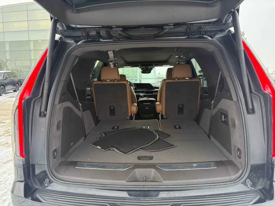 2021 Cadillac Escalade 5th Gen - Image 5 of 10