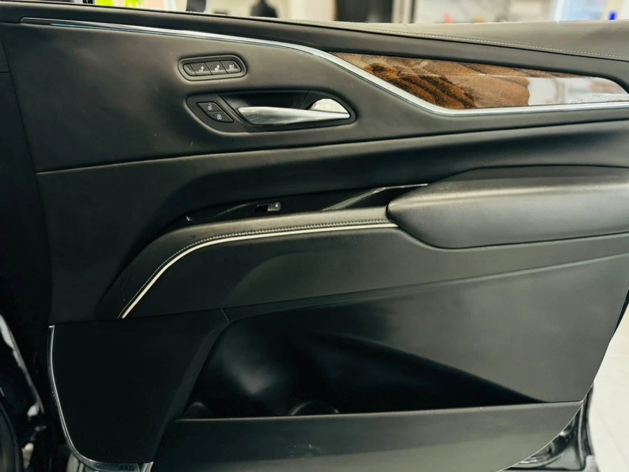 2021 Cadillac Escalade 5th Gen - Image 19 of 20