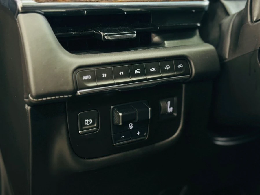 2021 Cadillac Escalade 5th Gen - Image 12 of 20