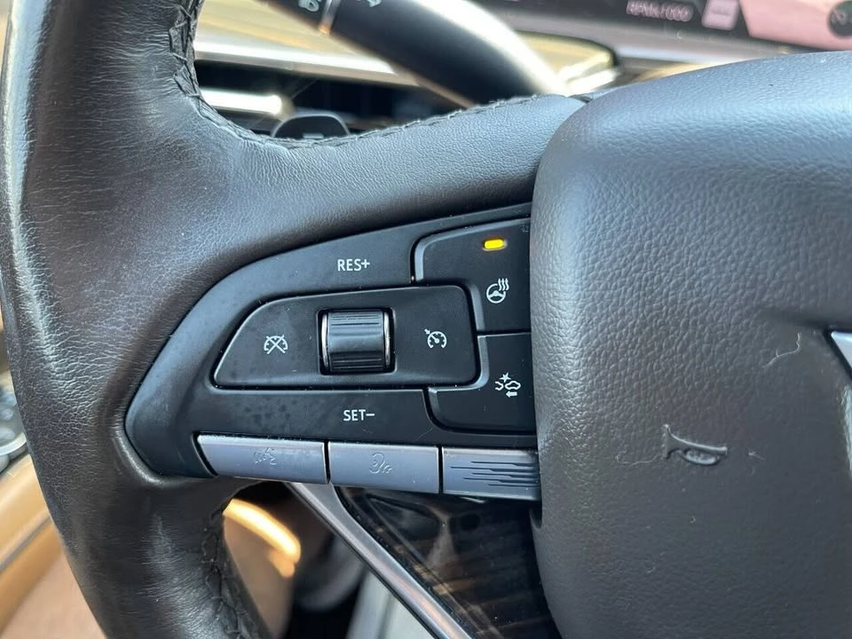 2021 Cadillac Escalade 5th Gen - Image 18 of 20