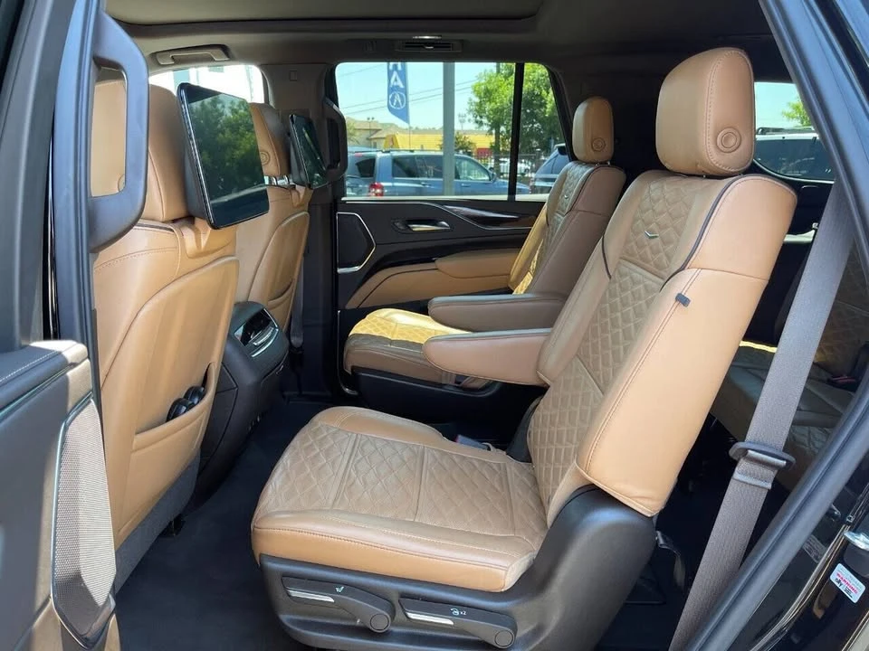 2021 Cadillac Escalade 5th Gen - Image 11 of 20