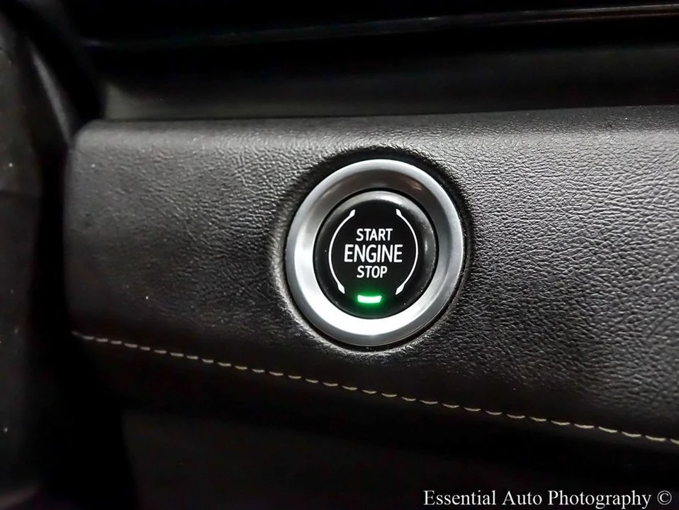 2021 Cadillac Escalade 5th Gen - Image 19 of 20