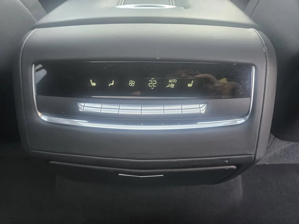 2021 Cadillac Escalade 5th Gen - Image 13 of 20